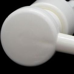 24 410 PP Gładki plastikowy dozownik do balsamu 2 ml Dozownik mydła do rąk i kremu do rąk